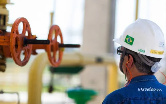 Braskem tem queda de 18% nas vendas de principais químicos no Brasil no 3º tri
