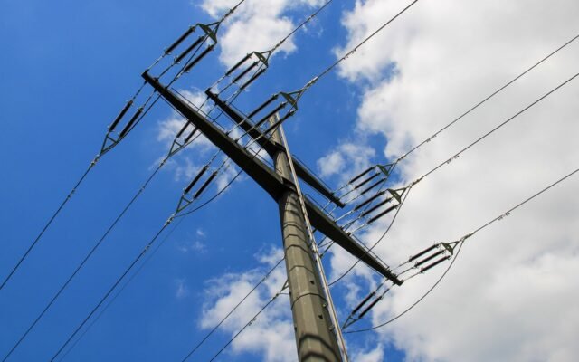 Desligamentos de energia afetam bairros de Manaus no sábado e no domingo