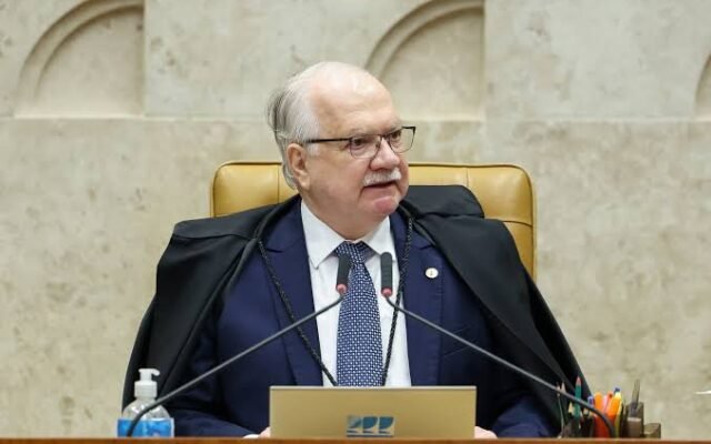 Fachin devolve a Mendonça caso do INSS e segue com inquérito do Master