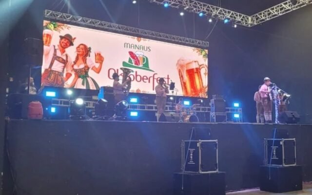 Oktoberfest Manaus começa com música alemã, chope e pratos amazônicos